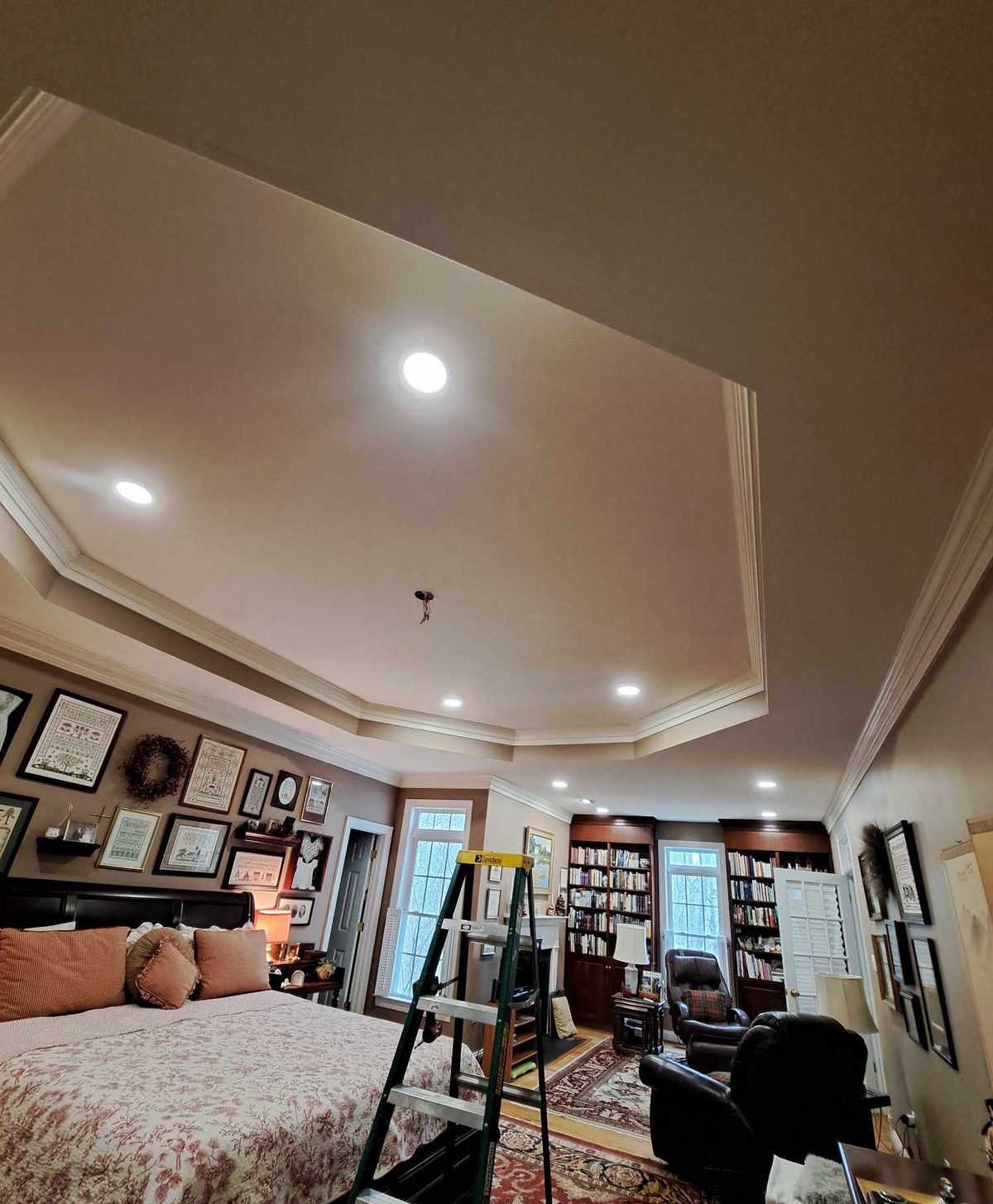 Recessed lighting in a tray ceiling